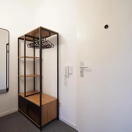 Dein Flughafen Messe Nahe Duesseldorf 1 Apartment Duisburg