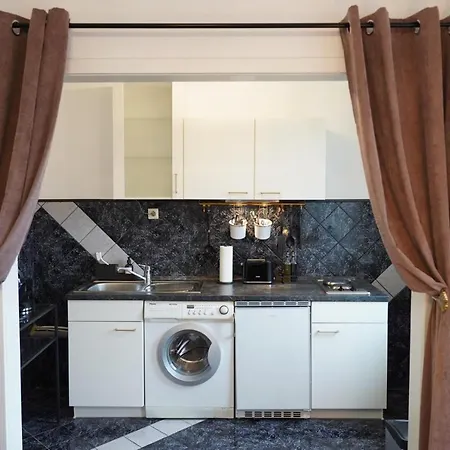 Dein Flughafen Messe Nahe Duesseldorf 1 شقة