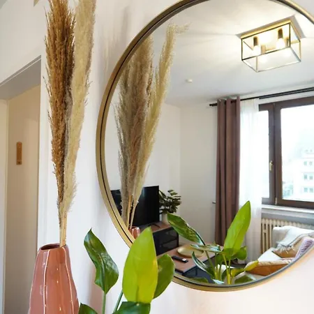 Dein Flughafen Messe Nahe Duesseldorf 1 شقة *